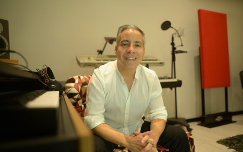 Su productora cumple 20 años.