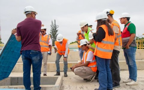 Foto referencial. Durante el apagón masivo, Santa Elena se ha visto ya de por sí afectada por los cortes de agua..