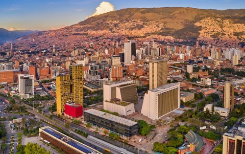 Medellín es la segunda ciudad más poblada de Colombia.