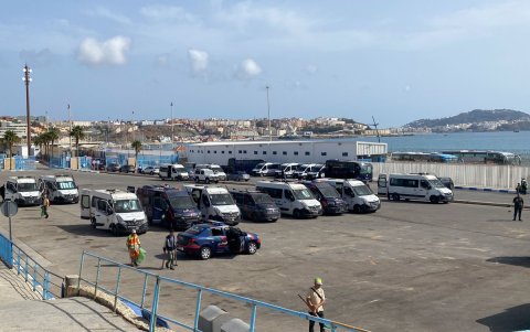 Vista del lado marroquí de la frontera del Tarajal.
