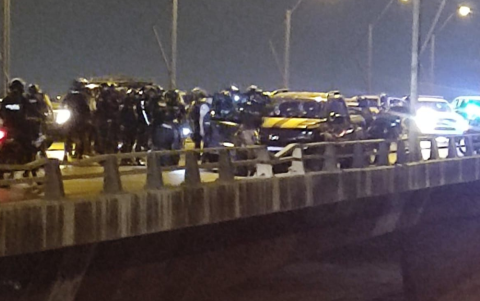 Balacera en el puente de la Unidad Nacional.