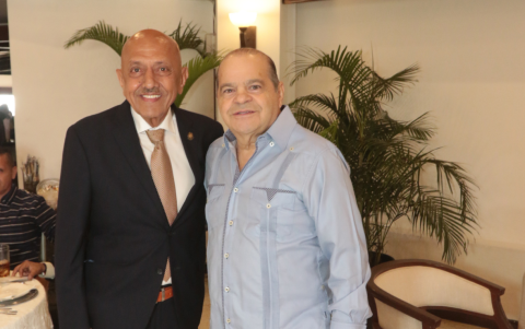 Eduardo Azar M. y Pedro Isaías.