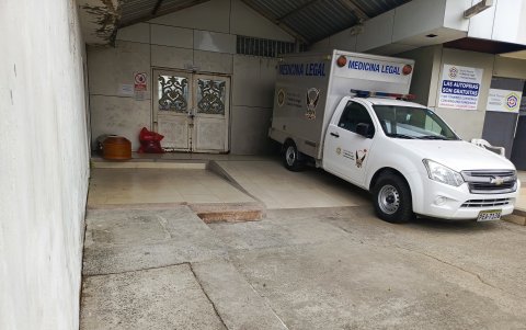 Se eliminó la hipótesis de un robo, ya que las pertenencias de la mujer no fueron sustraías.