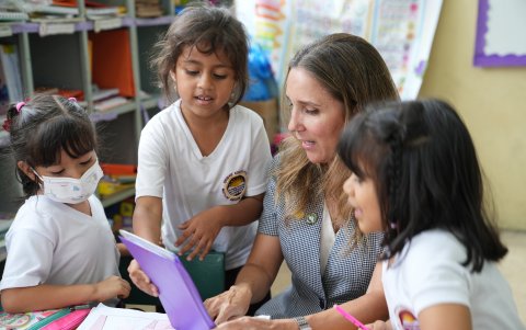 Un voluntariado de mujeres que se enfoca en la educación en todos sus niveles desde hace 146 años