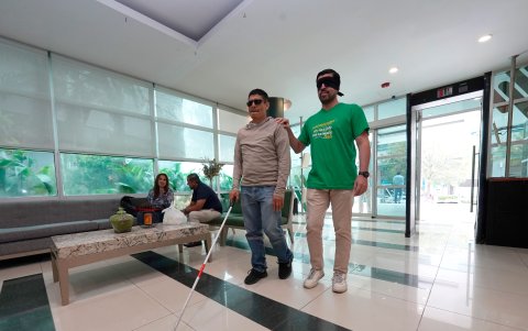 Los asistentes recorrieron áreas de la empresa médica.