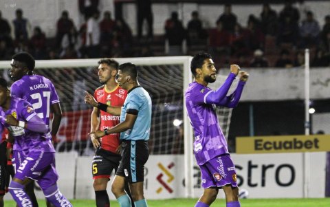 En la primera etapa los equipos igualaron 3-3 en el Alejandro Serrano Aguilar.