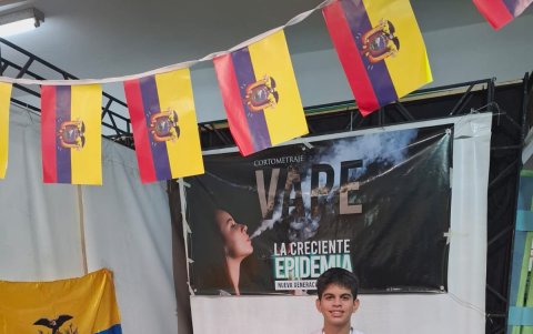 El joven ecuatoriano llegó a una competencia internacional y se llevó el tercer lugar.