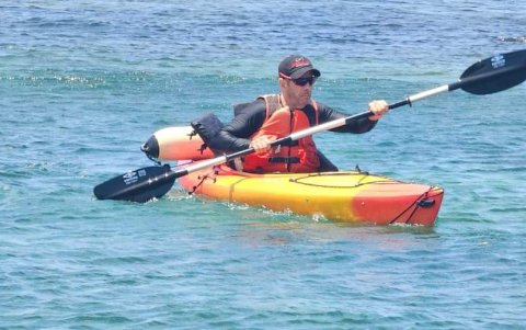 Este año el deportista incluyó en su reto deportivo a las Islas Galápagos, así como otros deportes de aventura, como el kayak.
