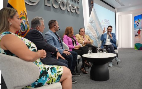 Expertos durante su encuentro en Guayaquil.