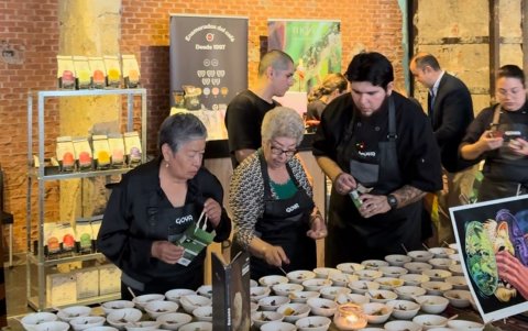 El chef y su equipo en el Food Design Fest.