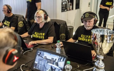 Sin experiencia previa en Counter-Strike, los Silver Snipers aceptaron el reto de aprender y competir.