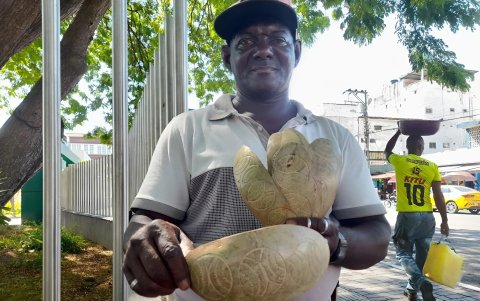 Las maracas no son solo instrumentos; son objetos llenos de vida, que transmiten ritmos y culturas.