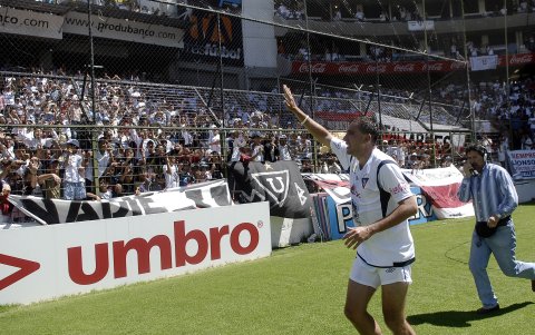 En 2010, Obregón se retiró del balompié profesional con la camiseta de Liga de Quito.