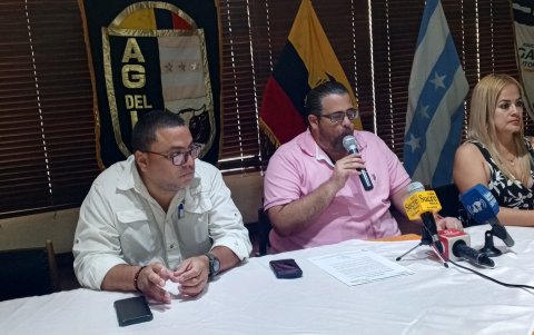 Presentación. Enrique Baquerizo, gerente de la 

Asociación de Ganaderos del Litoral y Galápagos, anuncia la Feria Ganadera 2024, que se inicia este jueves 10.
