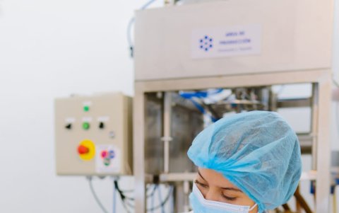 El laboratorio de productos naturales se encarga a la investigación de compuestos bioactivos