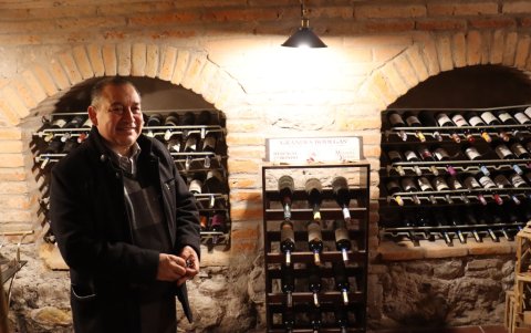 Restaurantes del lugar están ubicados en casas de más de 300 años de antigüedad. Eso es aprovechado por los dueños que cautivan a los visitantes con historias.