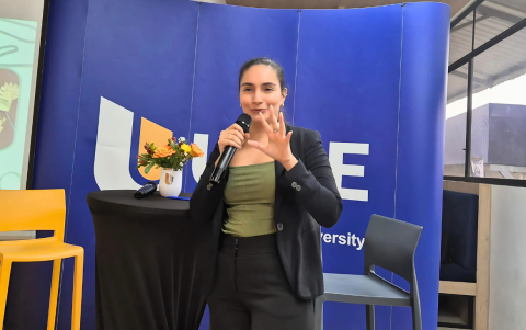 La psicóloga clínica Nicole Dib expuso las causas del TOC.