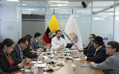 Jonathan Parra preside la mesa de Relaciones Internacionales