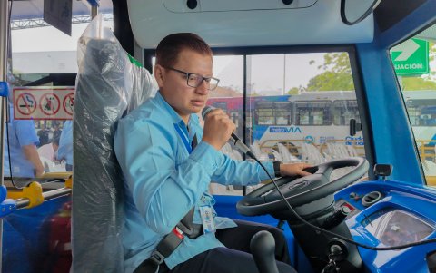 En las nuevas unidades, el conductor podrá comunicar por micrófono las paradas y diferentes instrucciones.
