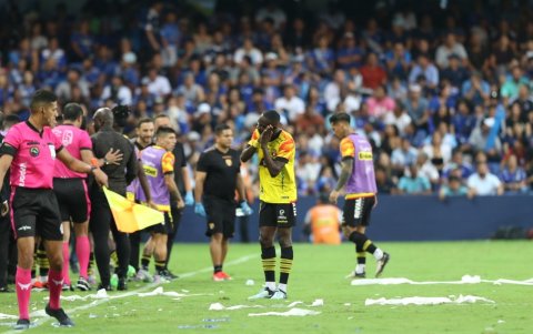 En la primera etapa de la LigaPro, Barcelona y Emelec empataron 1-1 en el Clásico del Astillero.