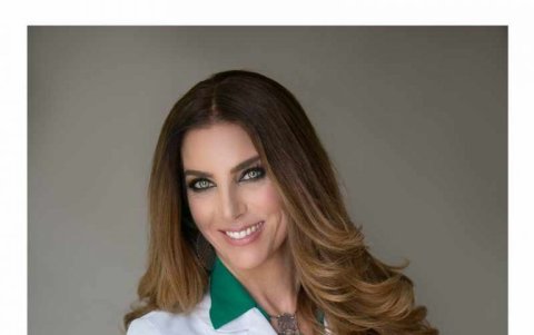 Tiene más de 20 años dedicada a la salud integral.