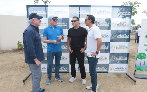 Víctor Ferretti, Vito Muñoz, Alejandro Alfaro Moreno y José Vicente Habze.