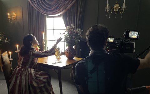 Sony montó un estudio cinematográfico para mostrar la calidad del Bravia 8.