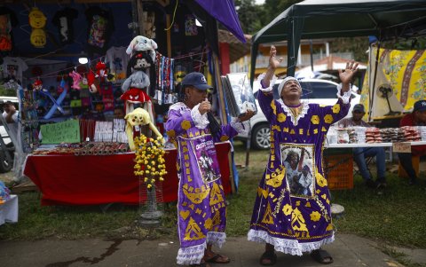 Los poderes milagrosos asignados al 'Cristo Negro de Portobelo' son un aliento de ánimo para los panameños.