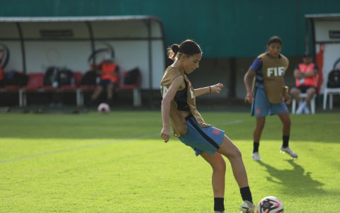 Fiorella Pico es la capitana de la selección y quien motiva a sus compañeras dentro y fuera de la cancha.
