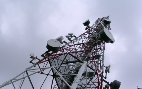 La intermitencia y suspensión del servicio de telefonía es observado por la Asamblea.