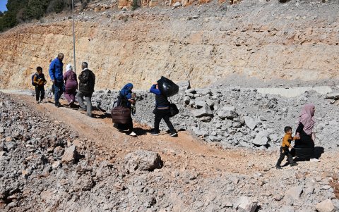 La guerra ha causado el desplazamiento de civiles libaneses.