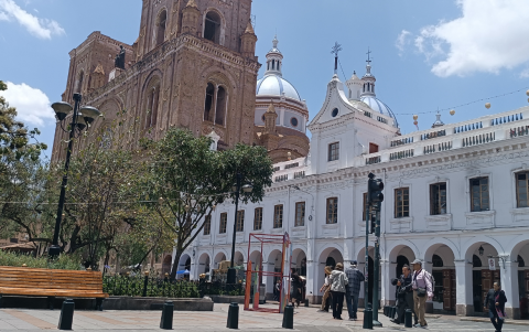 Cuenca cumple 204 años de Independencia.
