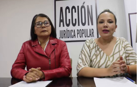 Angélica Porras (izquierda, con chaqueta) junto a Priscila Schettini.