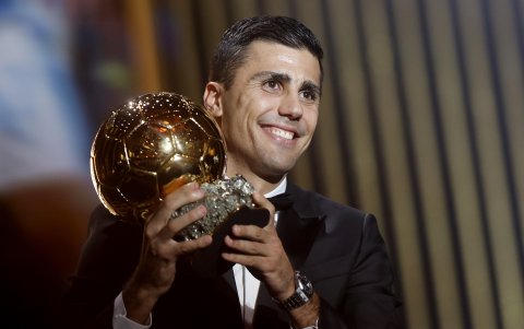 El mediocampista de Manchester City, Rodri, fue el ganador del Balón de Oro de la edición 2024.