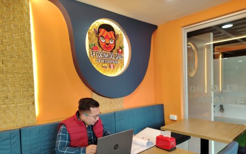 La cocina del Gabo, es uno de los restaurantes que utiliza energía de paneles solares.