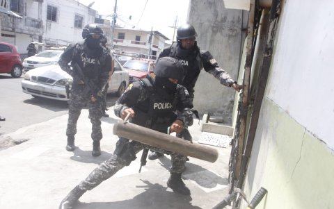 Los operativos se realizaron en zonas que colindan con el estero Salado, sur de la urbe porteña.