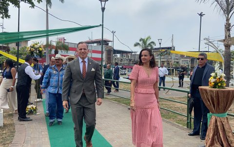 Asistió la prefecta Marcela Aguiñaga, junto al viceprefecto del Guayas, Carlos Serrano.