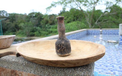 Las bateas son utensilios que son usados para hacer los bolones y otro tipo de preparación de los alimentos.