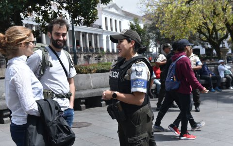 Hecho. Son 90 policías turísticos los que dan acompañamiento a los visitantes del Centro Histórico de la capital.