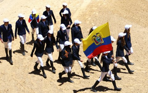 El equipo hípico ecuatoriano.