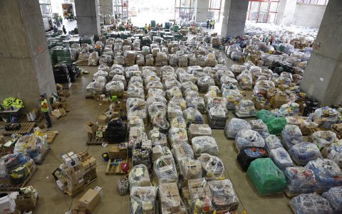 Vista general de la ayuda recogida para los afectados de la dana en el Ferial de Casa de Campo en Madrid este martes.