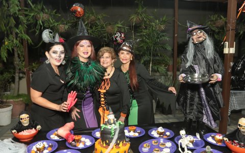 Frecia Plaza, Angela Andrade, Elba Alvarez y Martha Bayas