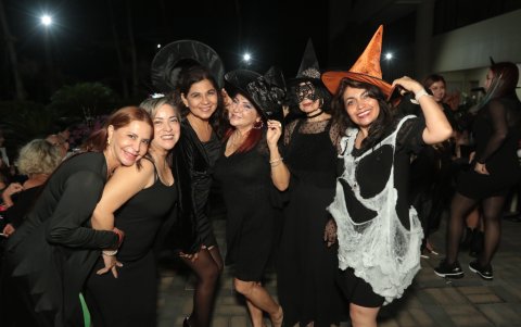 Karina kuanki, Verónica Hurreola, Teresa Páez, Marjorie López Cecilia Amores.