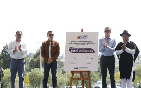 El primer mandatario realizó la entrega de USD 4 millones para los GAD.