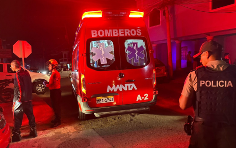 Un hombre fue llevado hasta una casa de salud.
