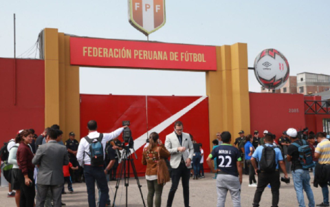 El complejo de la selección peruana de fútbol también fue allanado