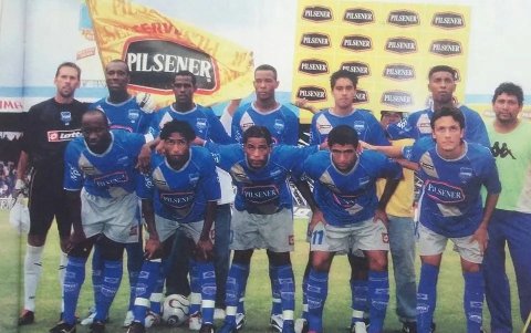 La plantilla de 2006 de Emelec quedó vicecampeón del campeonato nacional