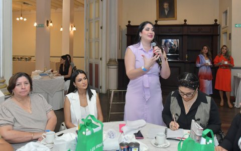 Jennifer Pazmiño durante su participación.