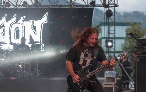 Dos bandas conformadas por parte de quienes fueron sus compañeros están recordándolo  sobre las tablas