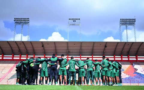 La selección boliviana entrena en la localidad de El Alto.